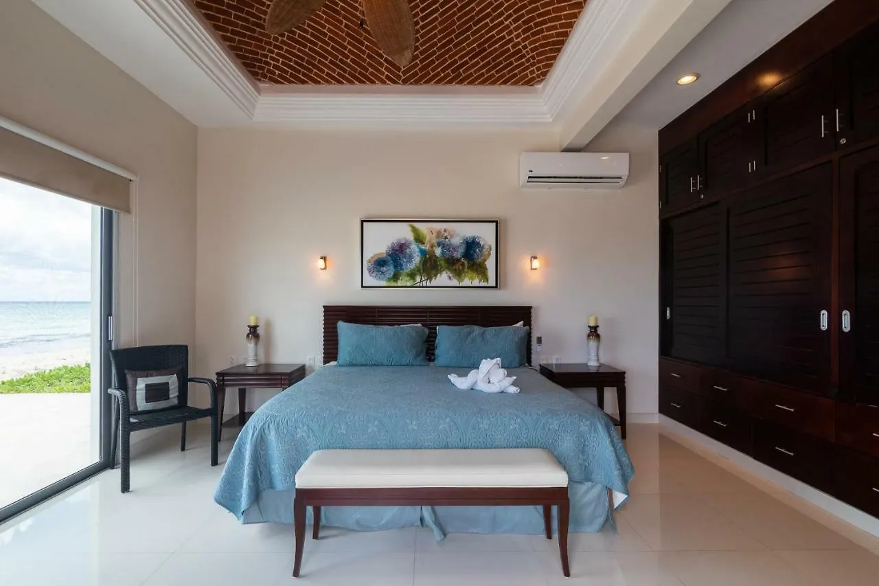Casa Joya Del Mar - Oceanfront Villa For 10 - Playa Paradise Properties Playa del Carmen
